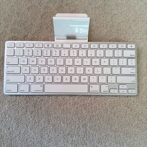 Apple IPad Keyboard Dock Station 
Model A1359
